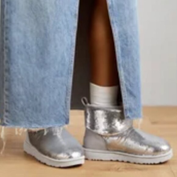 NIB UGG Women Classic Mini Mirror Ball silver  sequin boots 6 7 - Picture 4 of 4